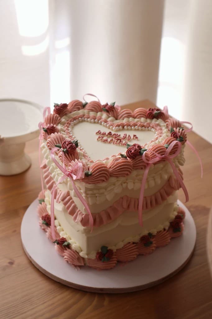 Heart-shaped vintage cake
